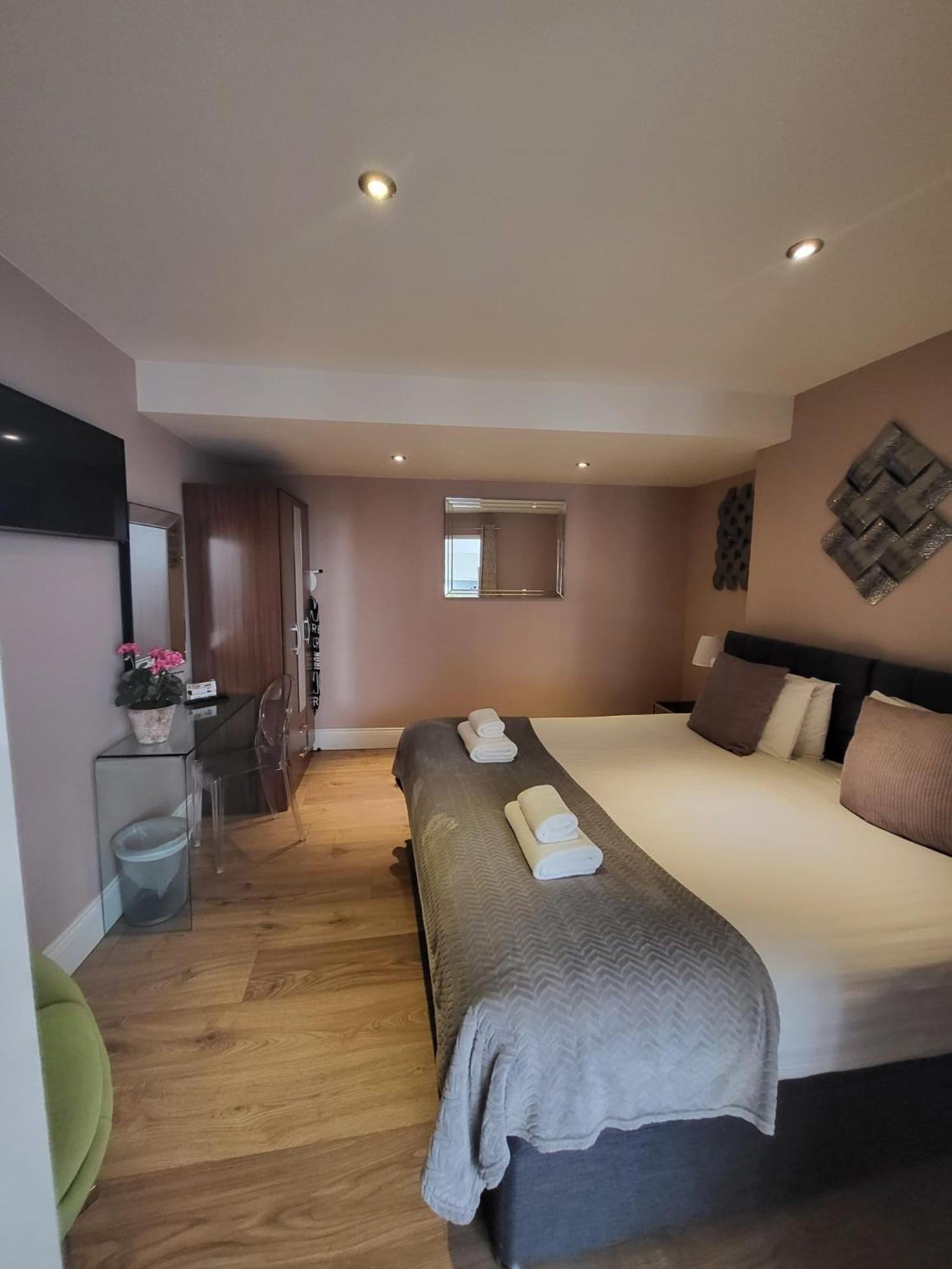 Harrogate Lifestyle Luxury Serviced Aparthotel Екстер'єр фото