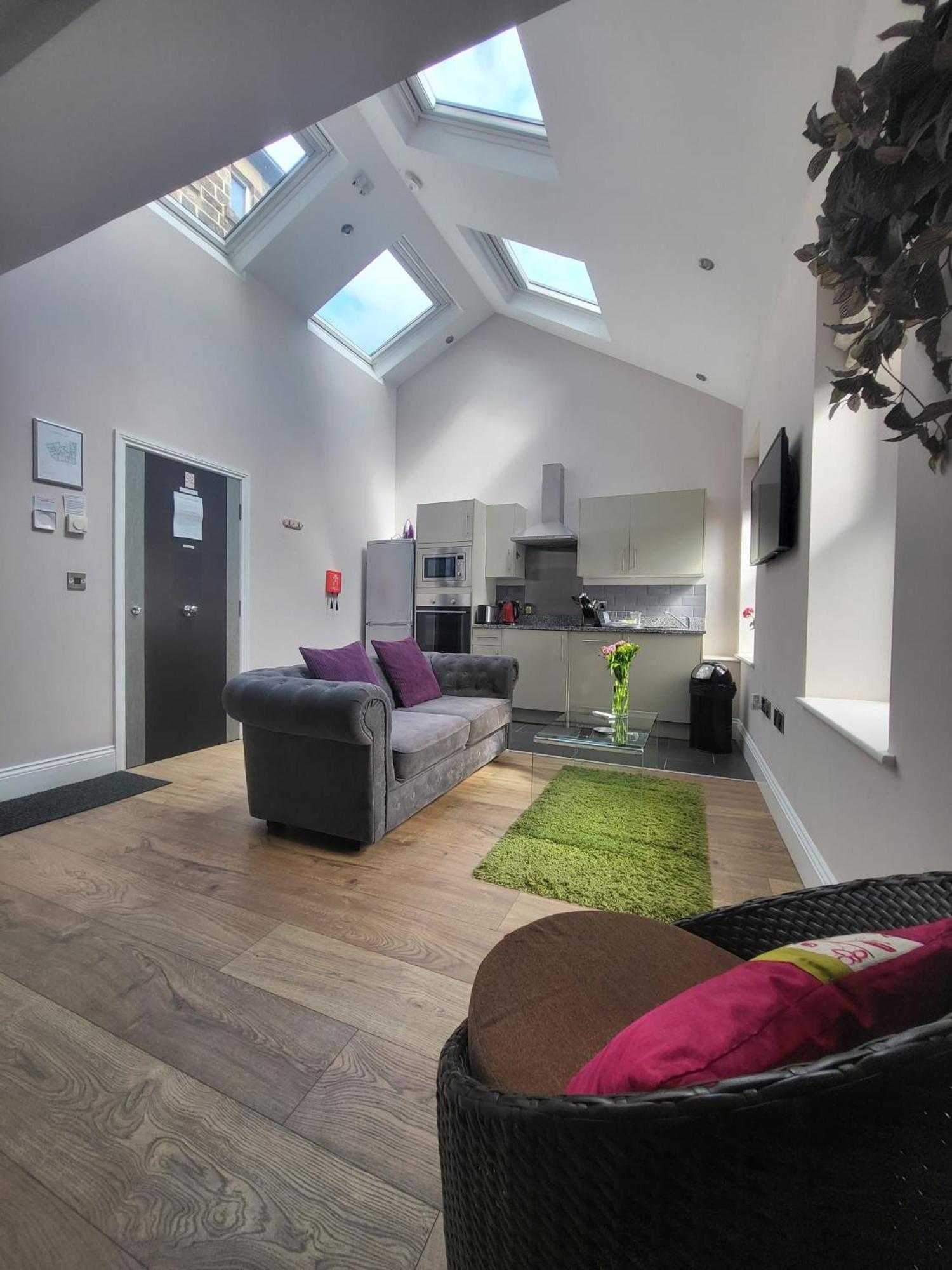Harrogate Lifestyle Luxury Serviced Aparthotel Екстер'єр фото